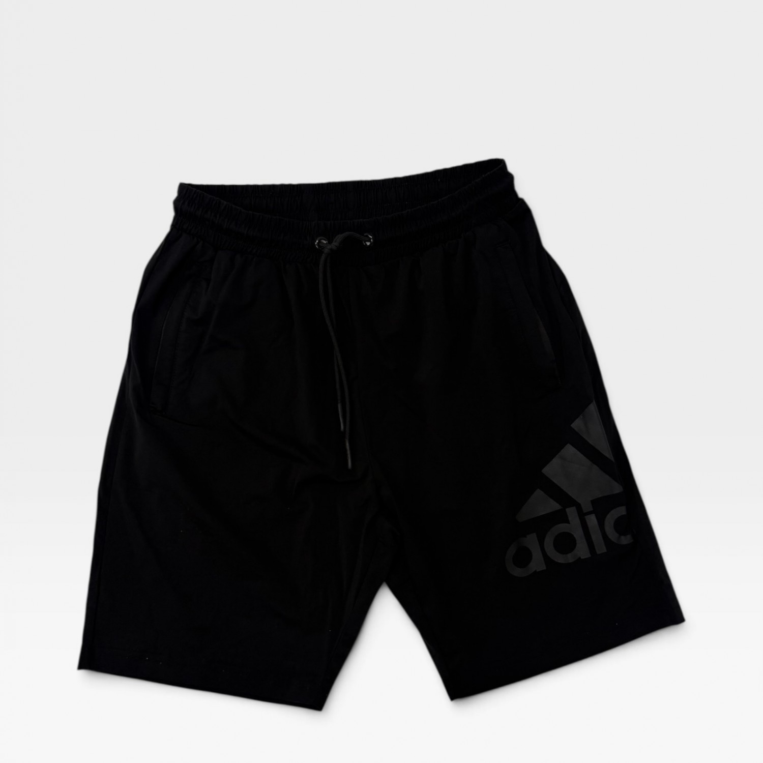 Adidas Μαύρη Αθλητική Βερμούδα με Μαύρο Logo